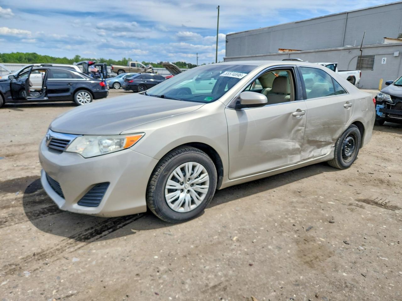 Salvage Toyota Camry Image