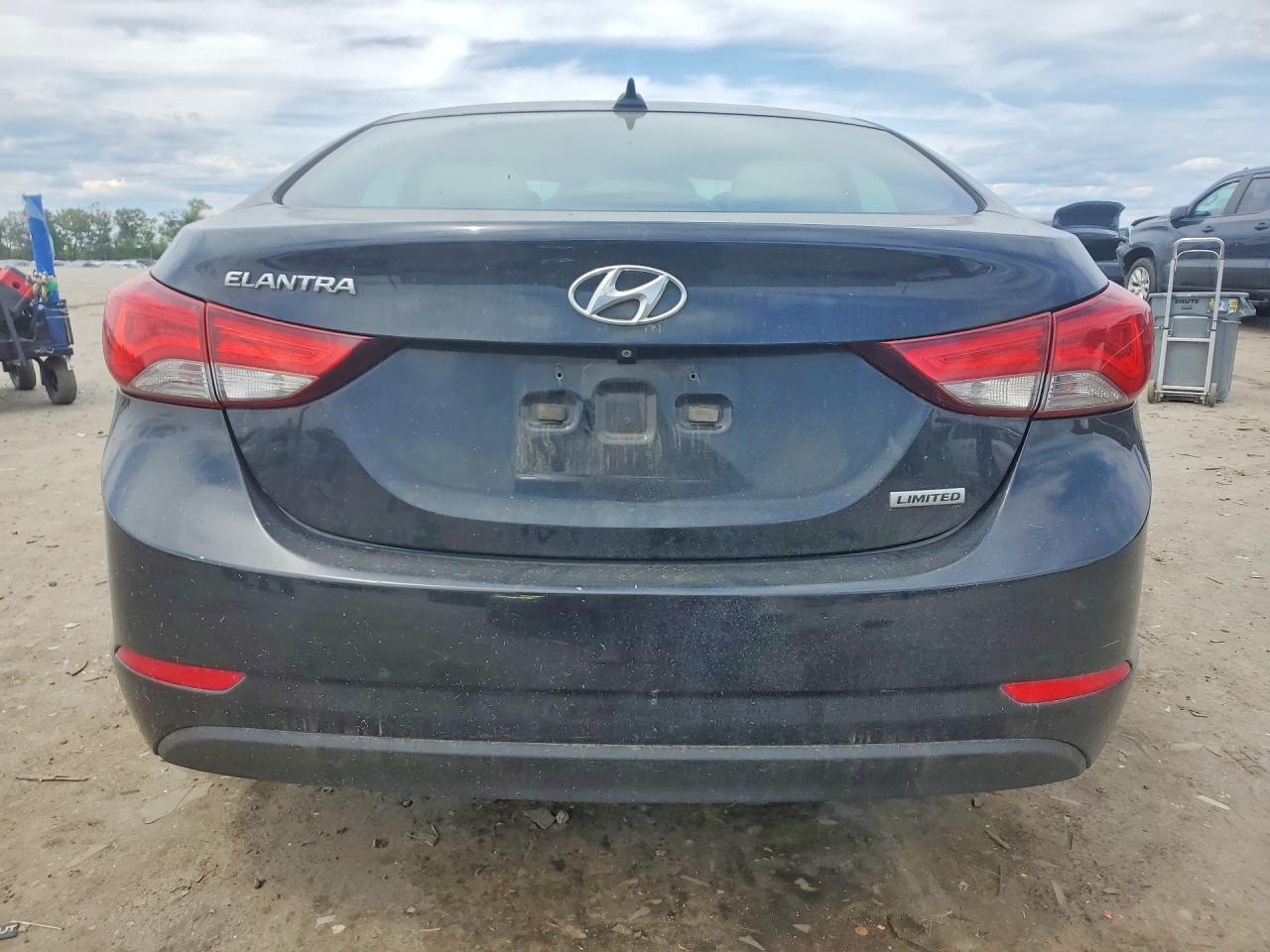 Hyundai ELANTRA Limited