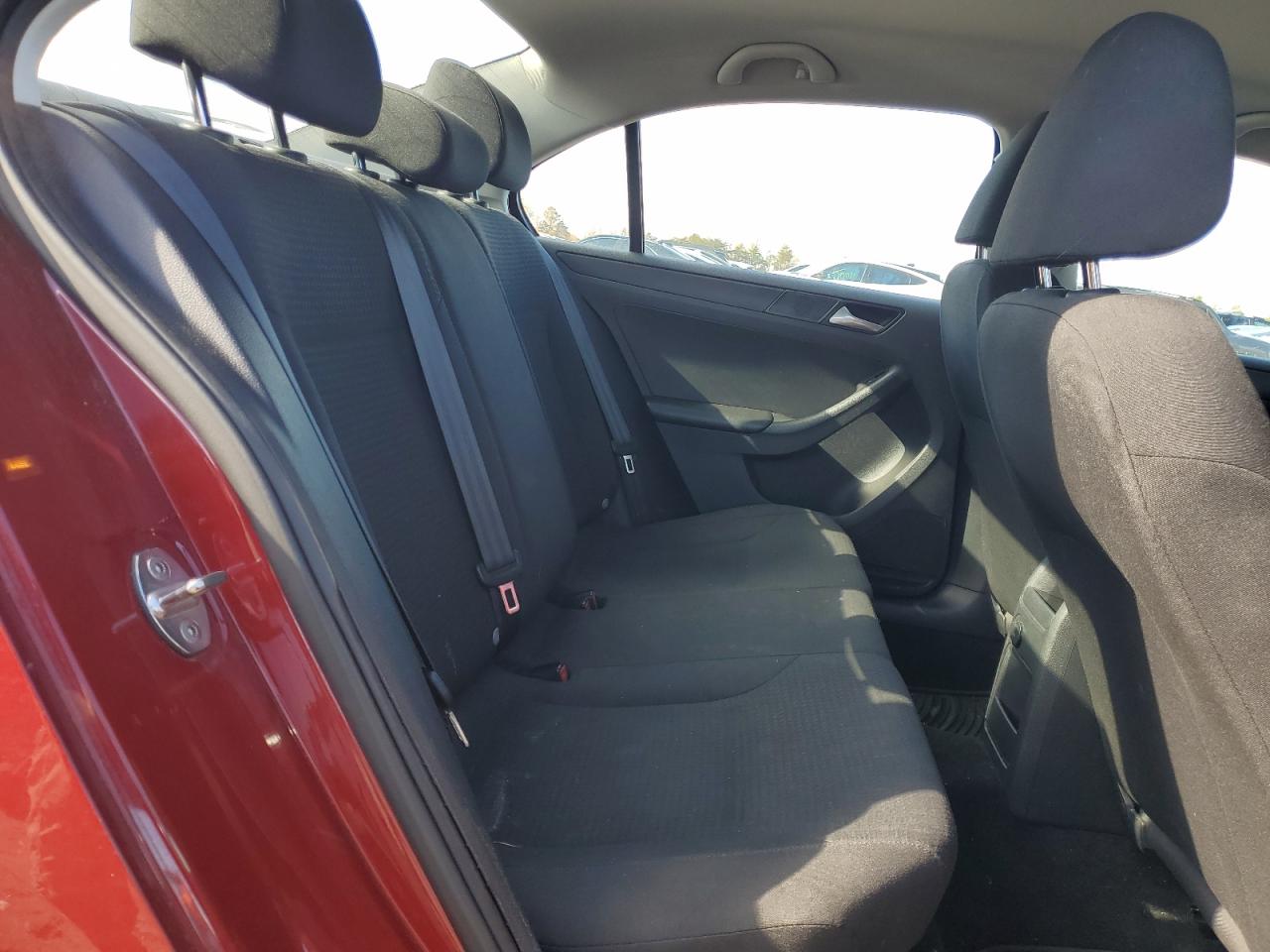 Volkswagen Jetta S