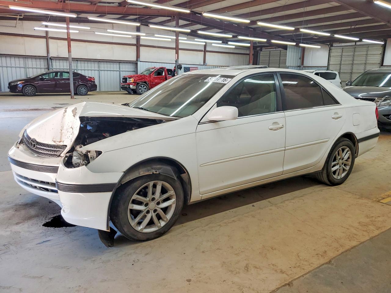 Salvage Toyota Camry Image