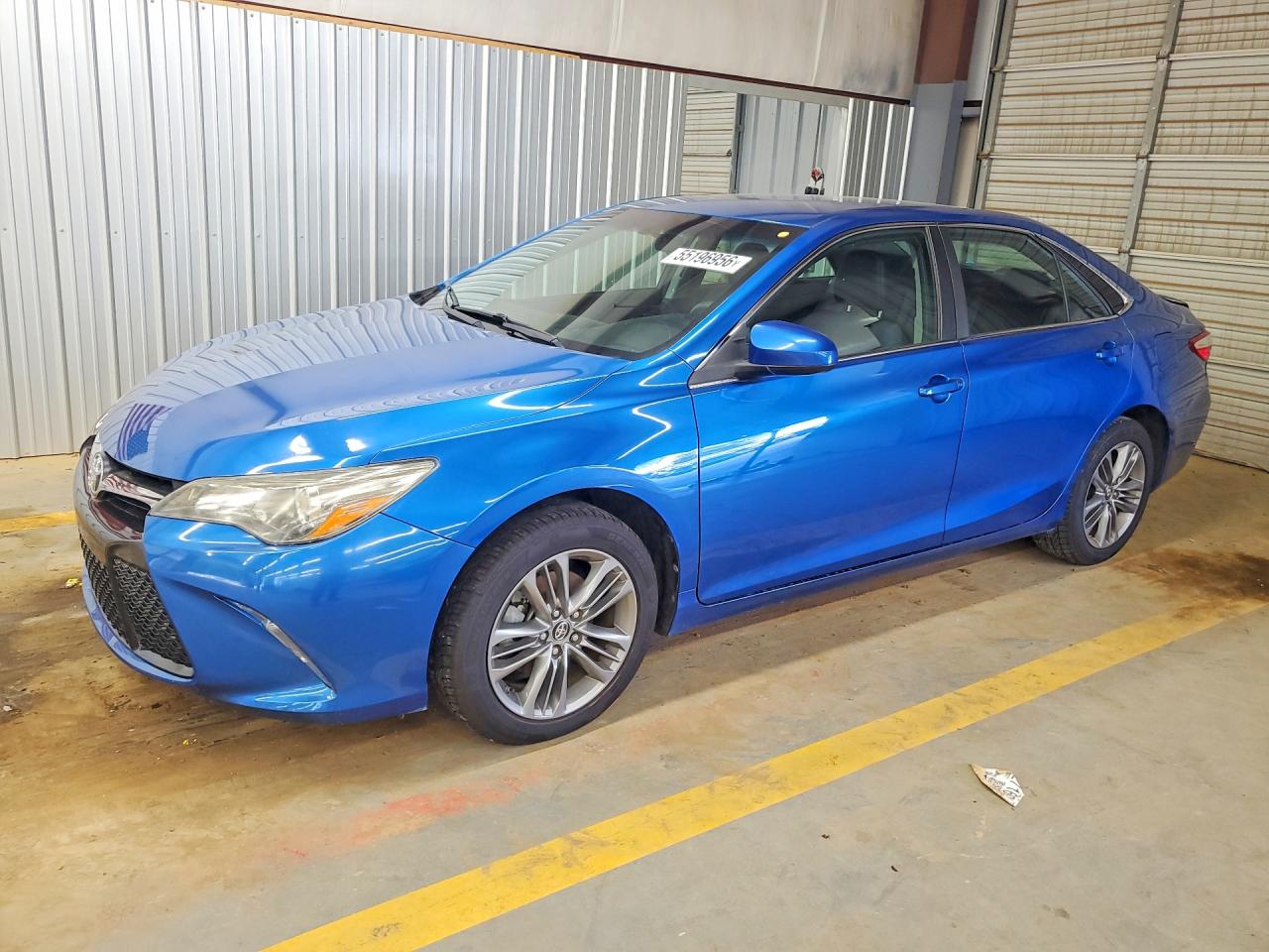 Salvage Toyota Camry Image
