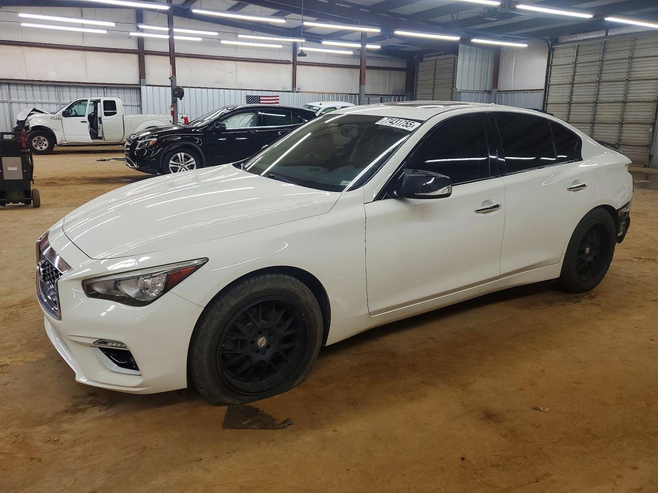 Salvage INFINITI Q50 Image
