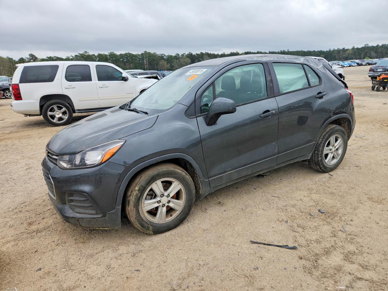 Salvage Chevrolet Trax Image