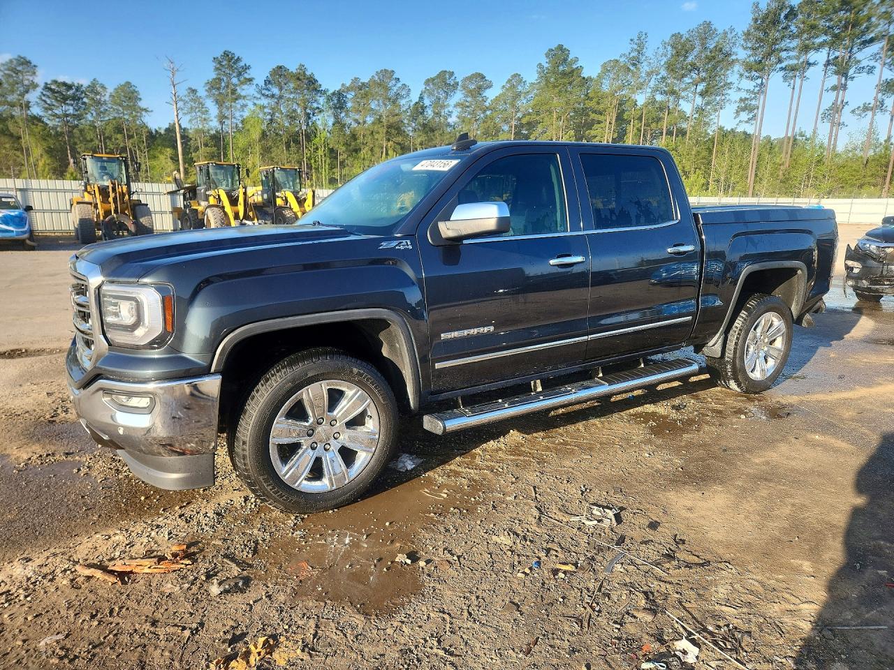 Salvage GMC Sierra Image