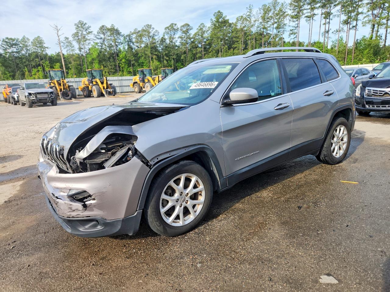 Salvage Jeep Cherokee Image