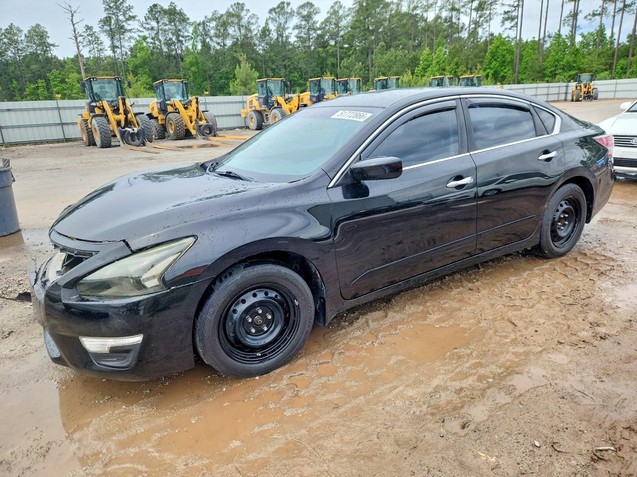 Salvage Nissan Altima Image