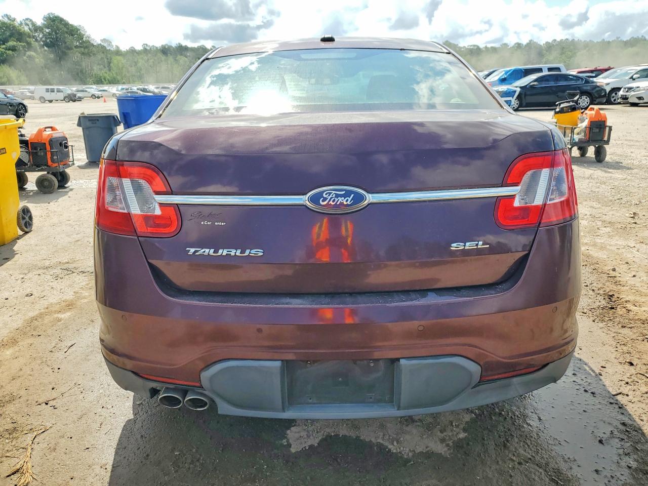 Ford Taurus Sel