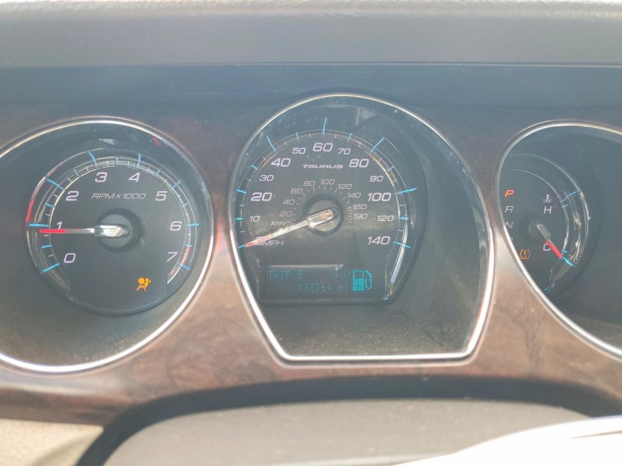 Ford Taurus Sel