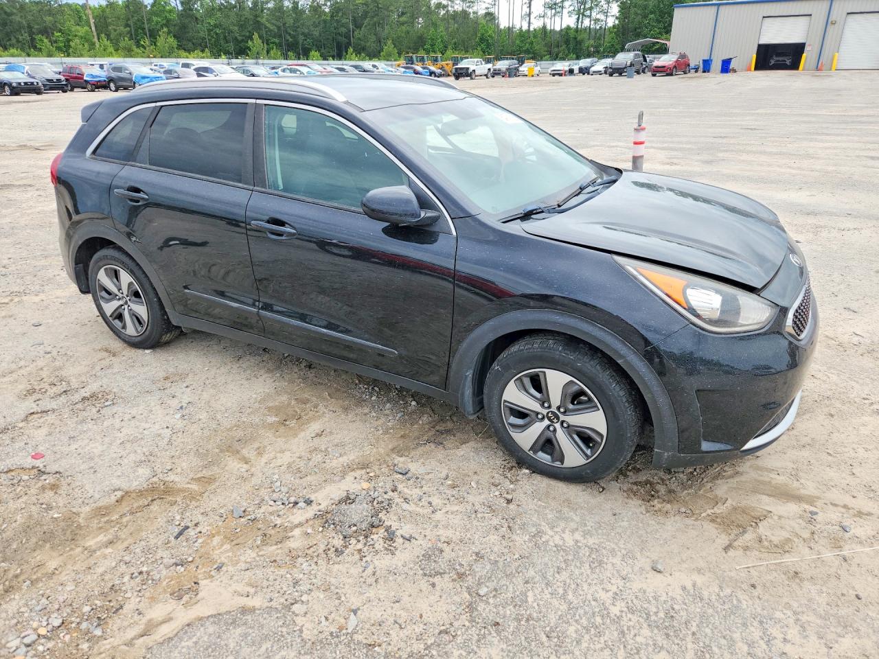 Kia Niro Lx
