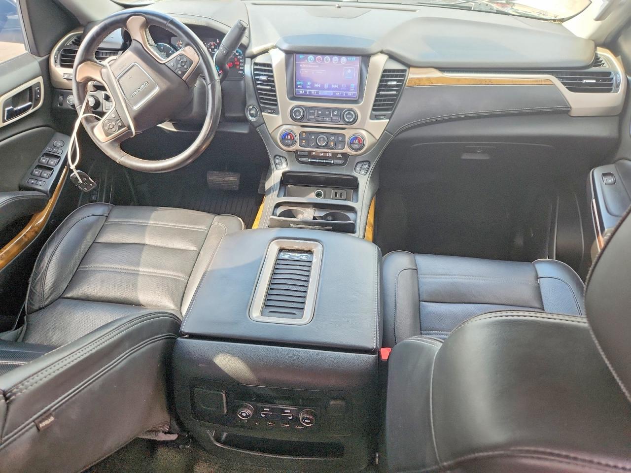 GMC Yukon Denali