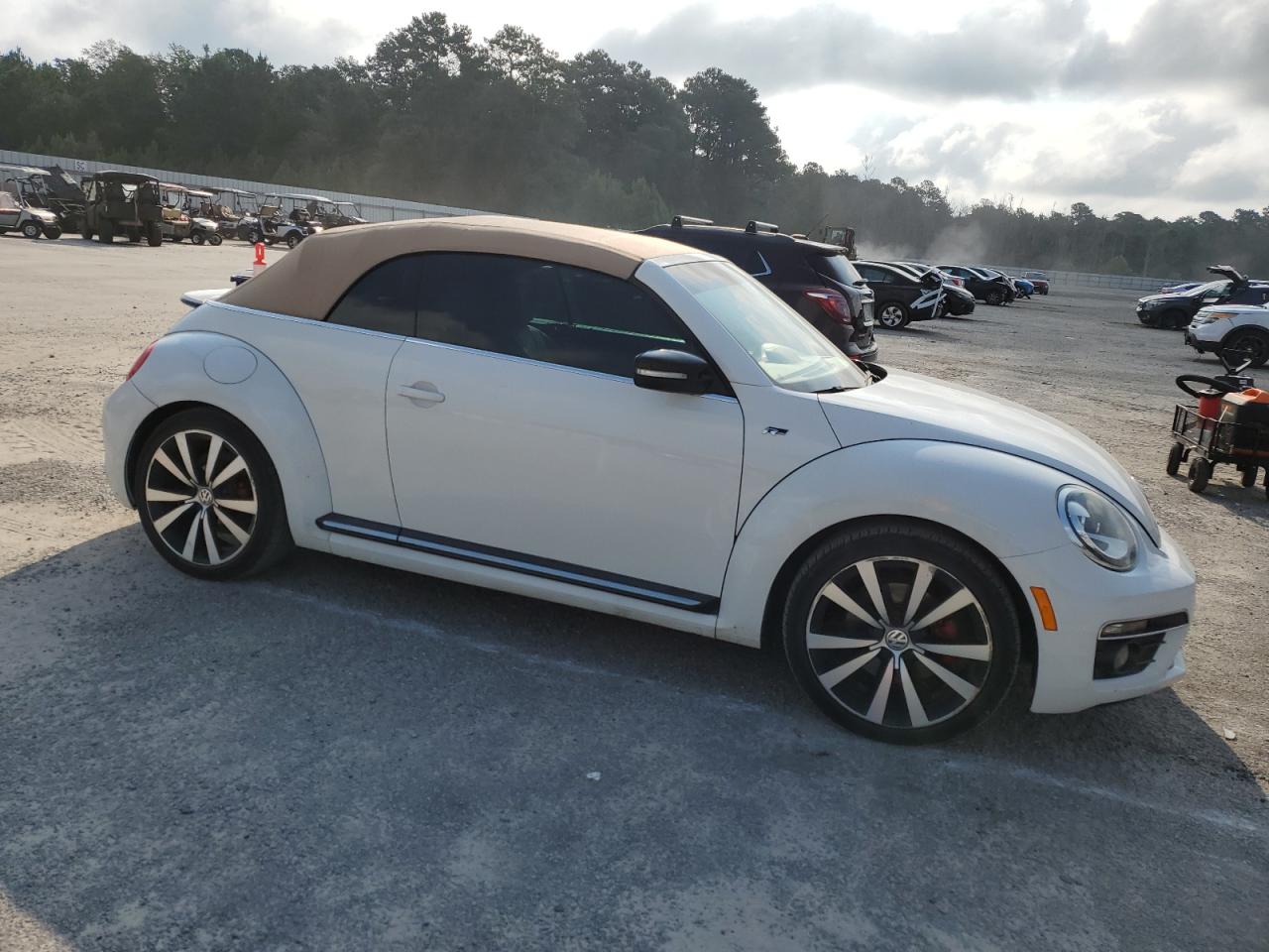 Volkswagen Beetle R-line