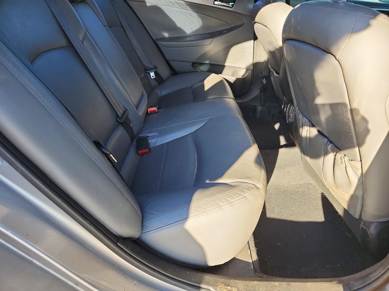 Hyundai SONATA Base