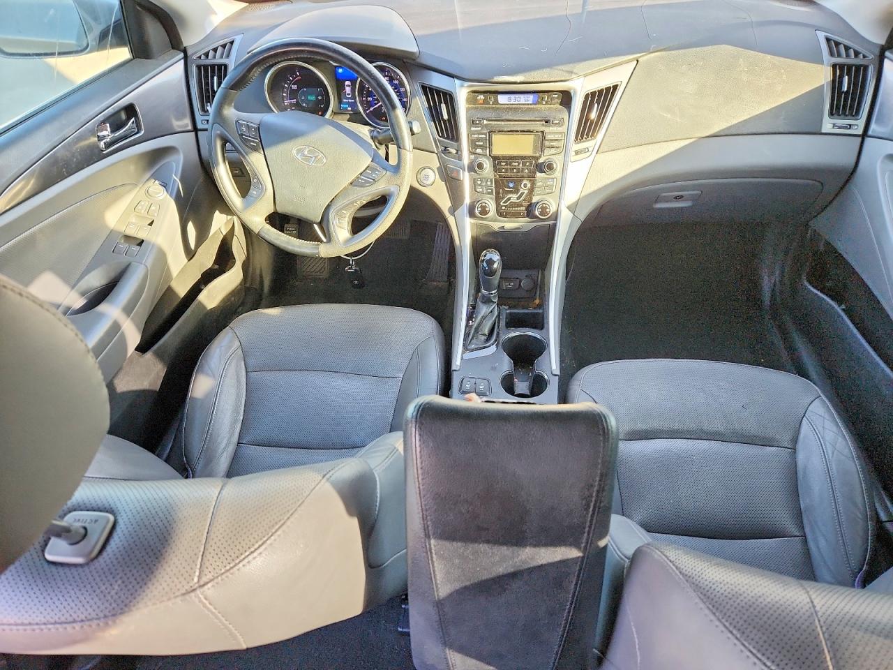 Hyundai SONATA Base