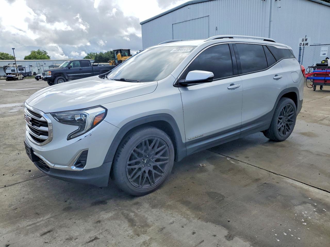 Salvage GMC Terrain Image