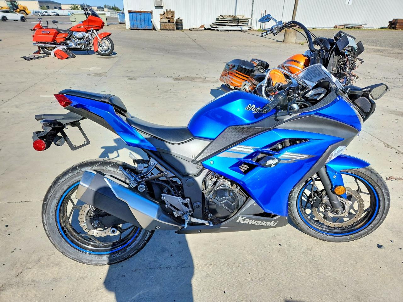 Salvage Kawasaki Ex Image