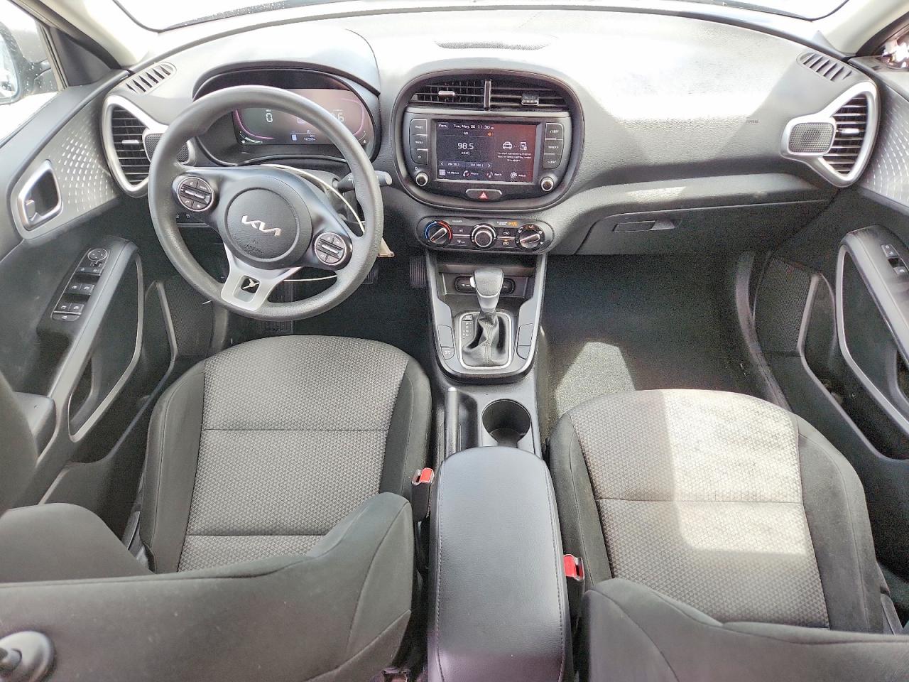 Kia Soul Lx