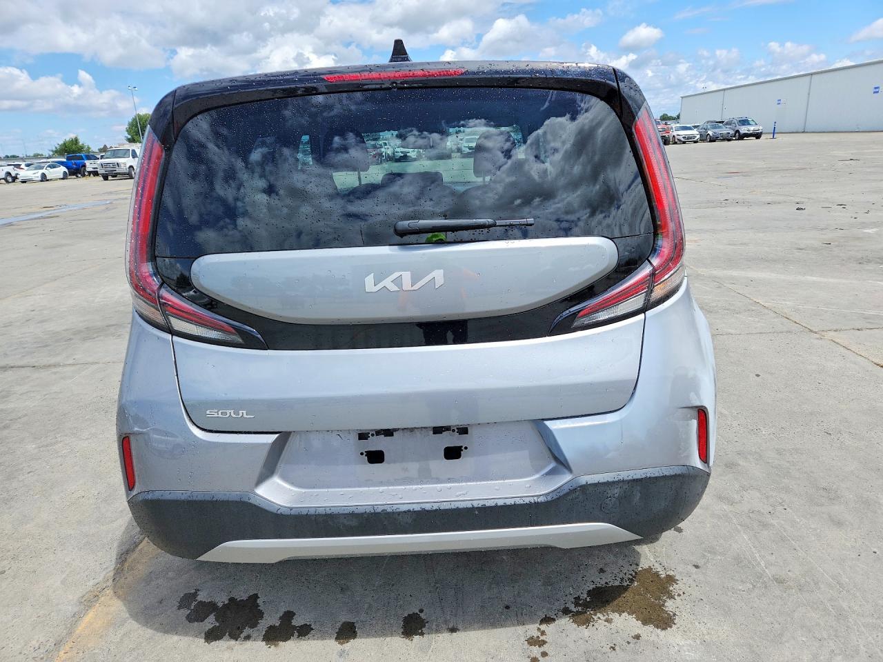 Kia Soul Lx
