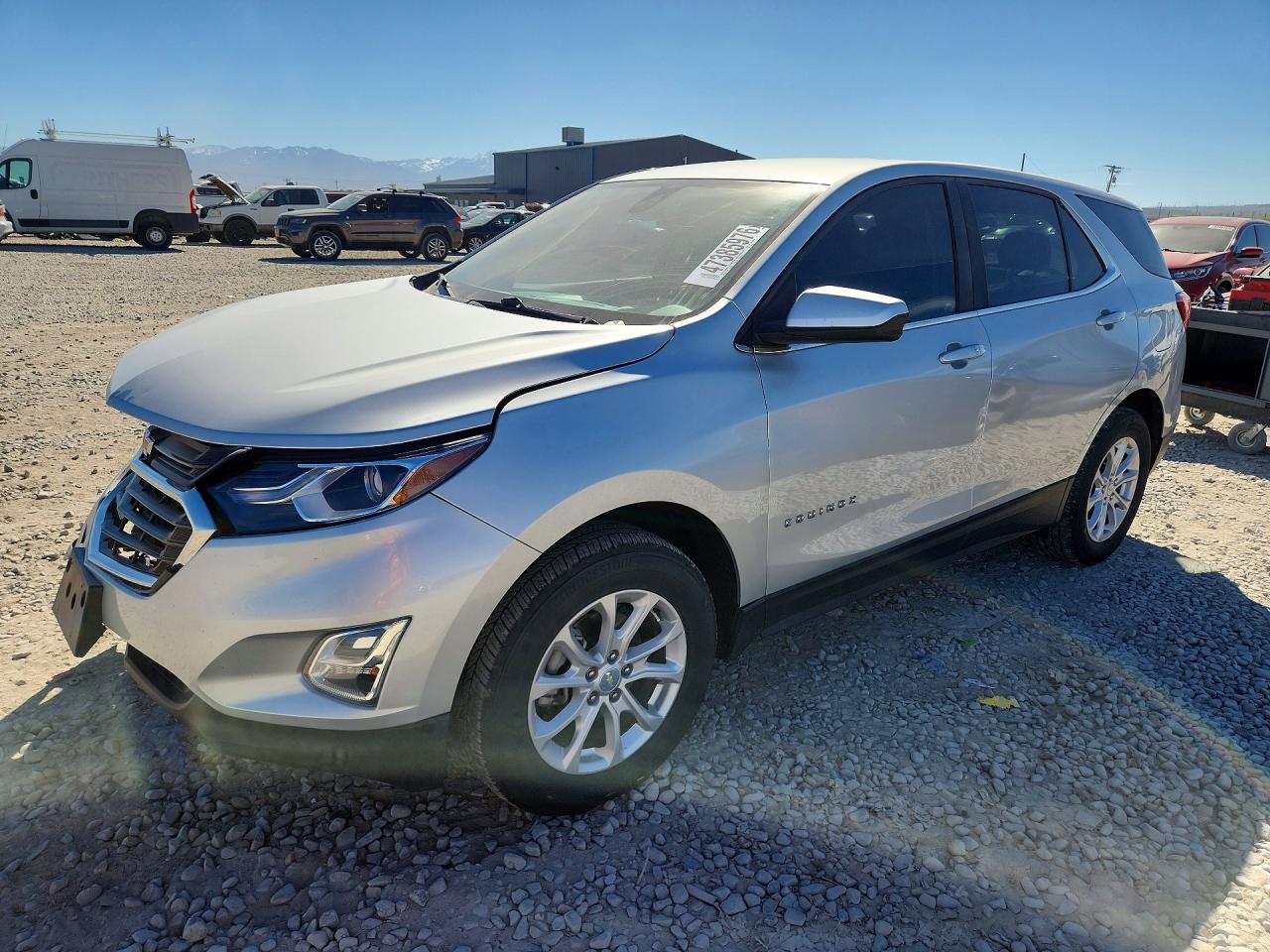 Salvage Chevrolet Equinox Image