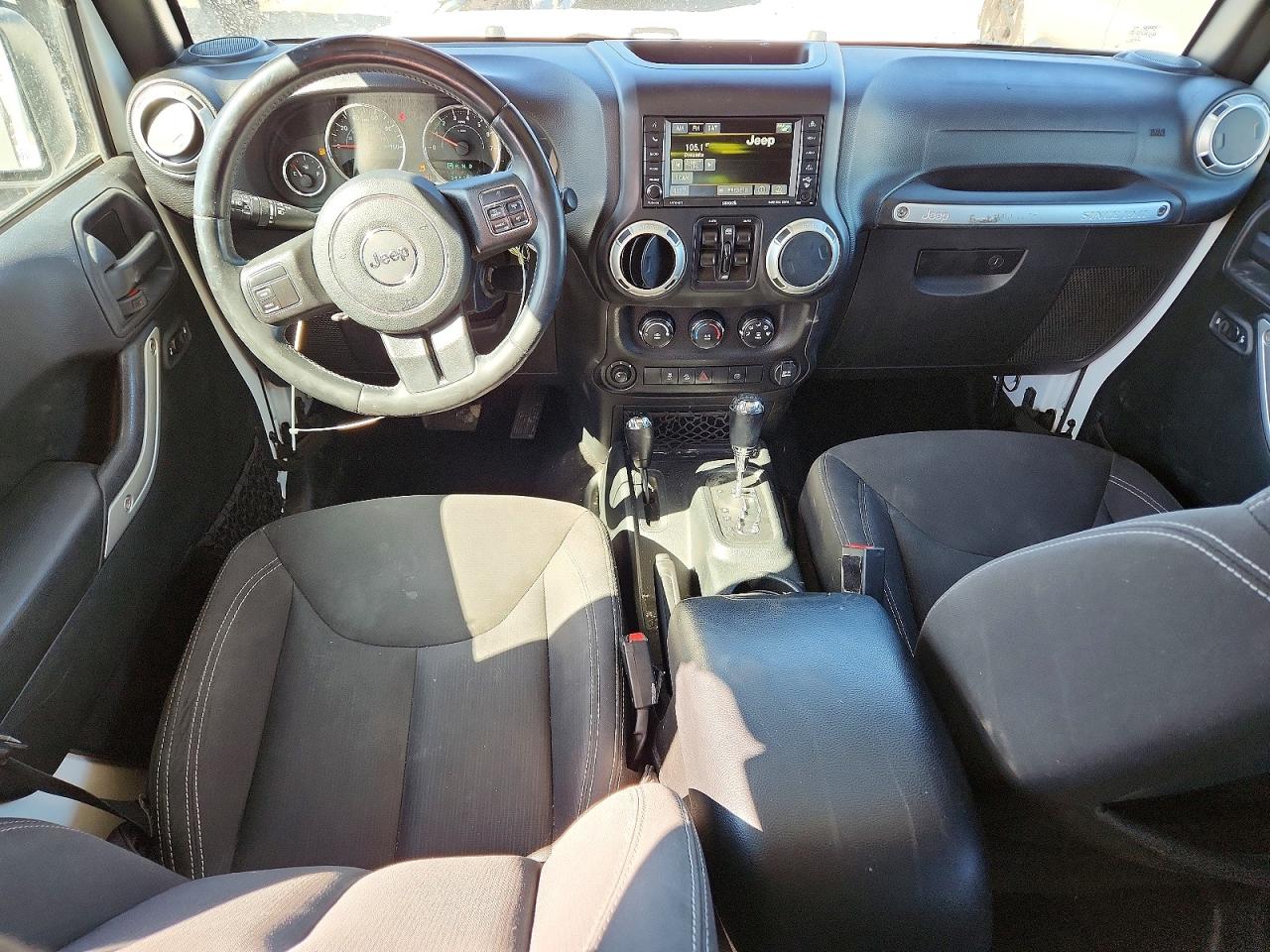Jeep Wrangler Sahara
