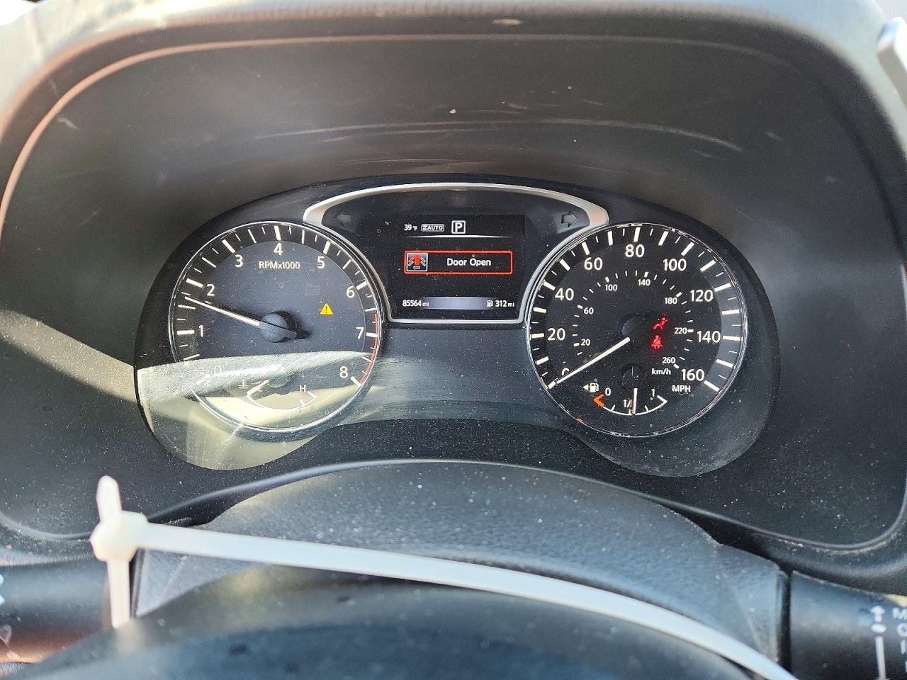 Nissan Pathfinder Sv