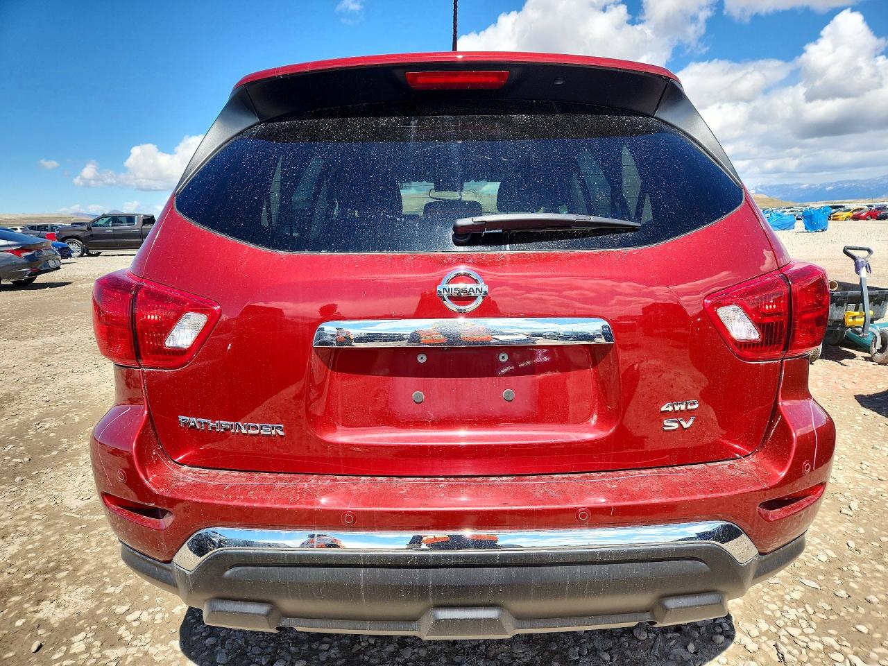 Nissan Pathfinder Sv