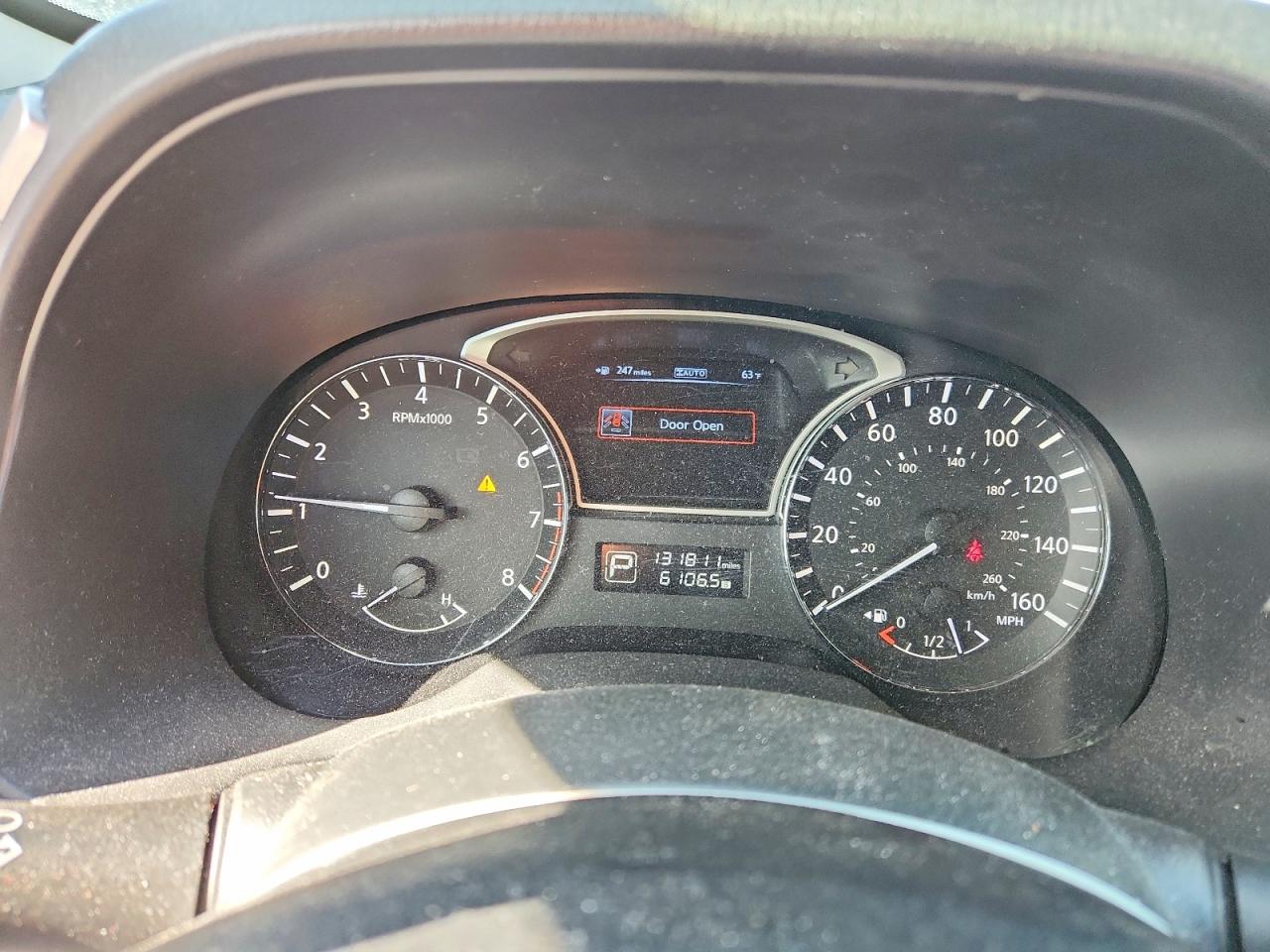Nissan Pathfinder S