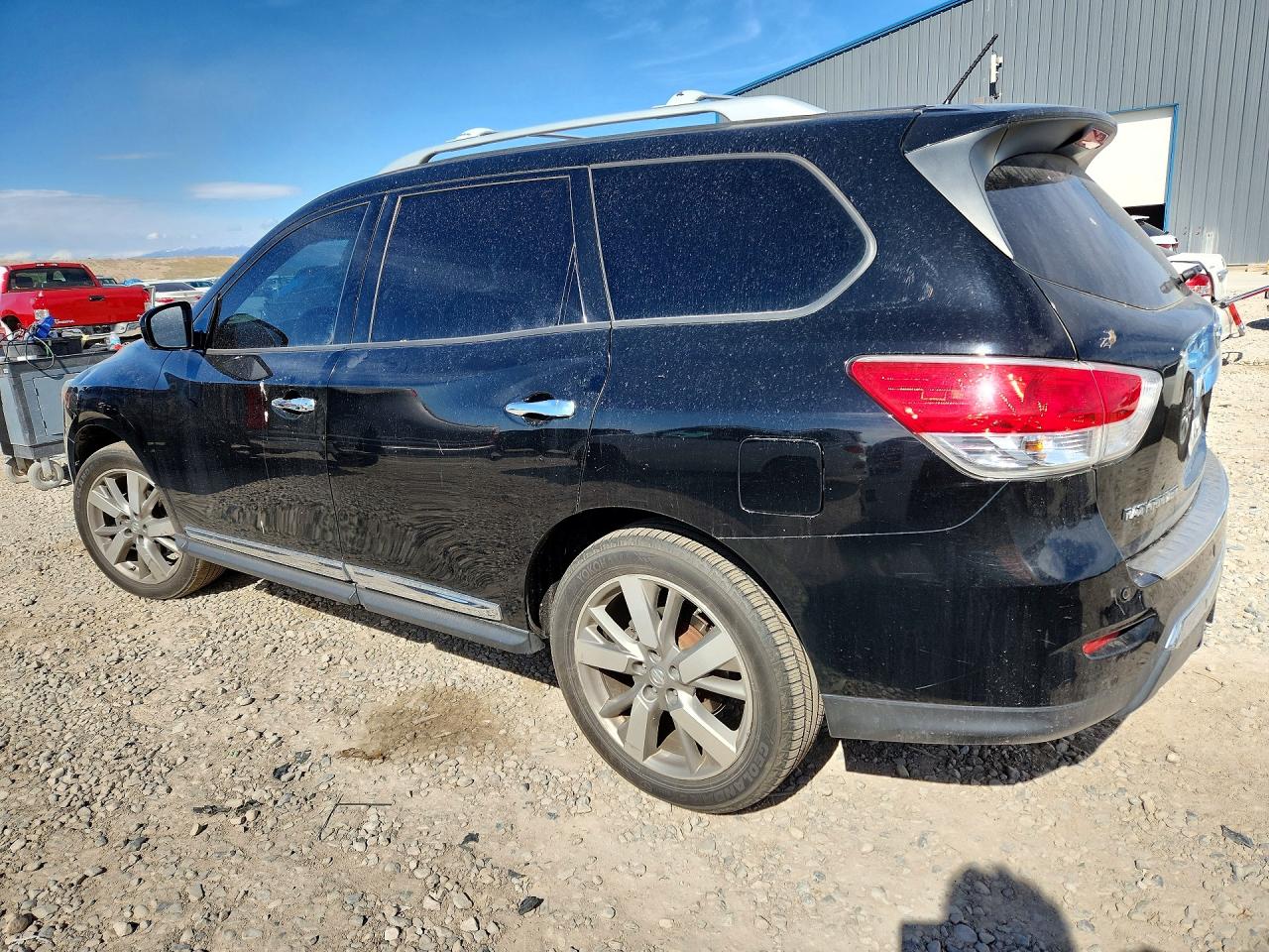 Nissan Pathfinder S