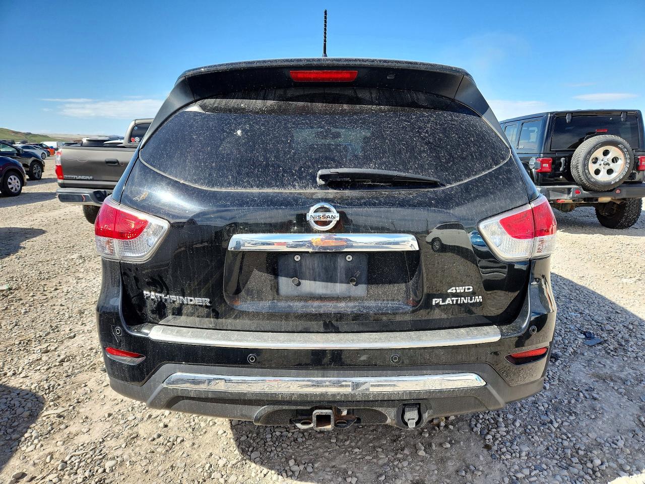 Nissan Pathfinder S