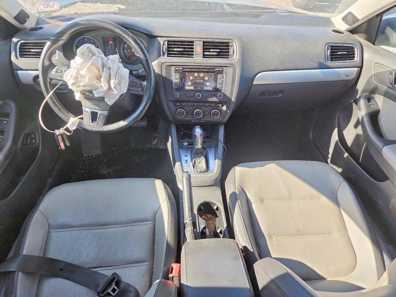 Volkswagen Jetta Hybrid