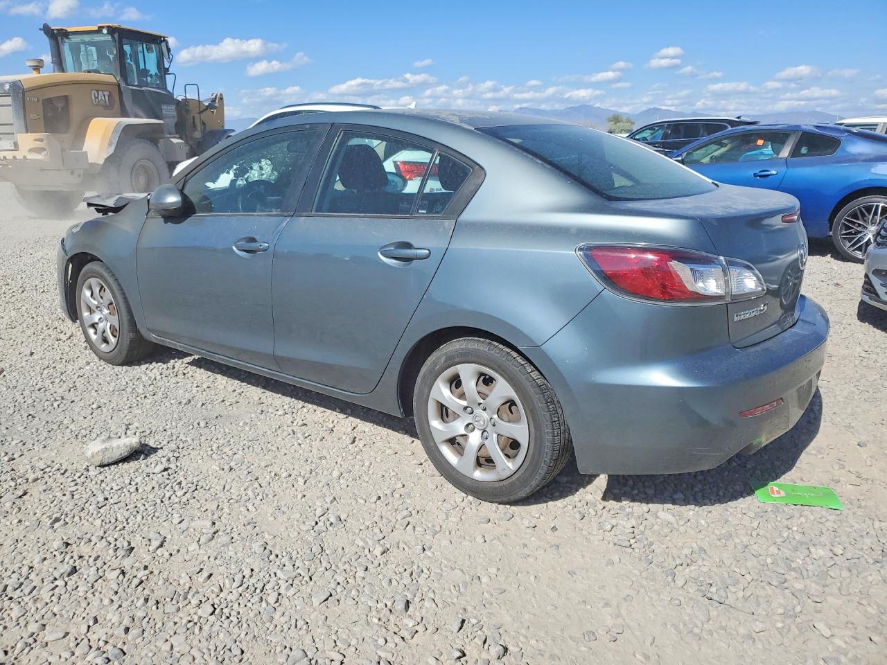 Mazda 3 I