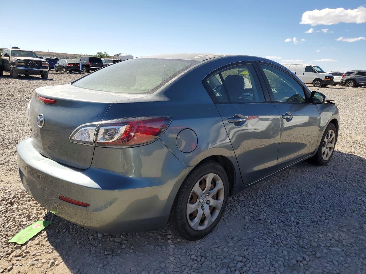 Mazda 3 I