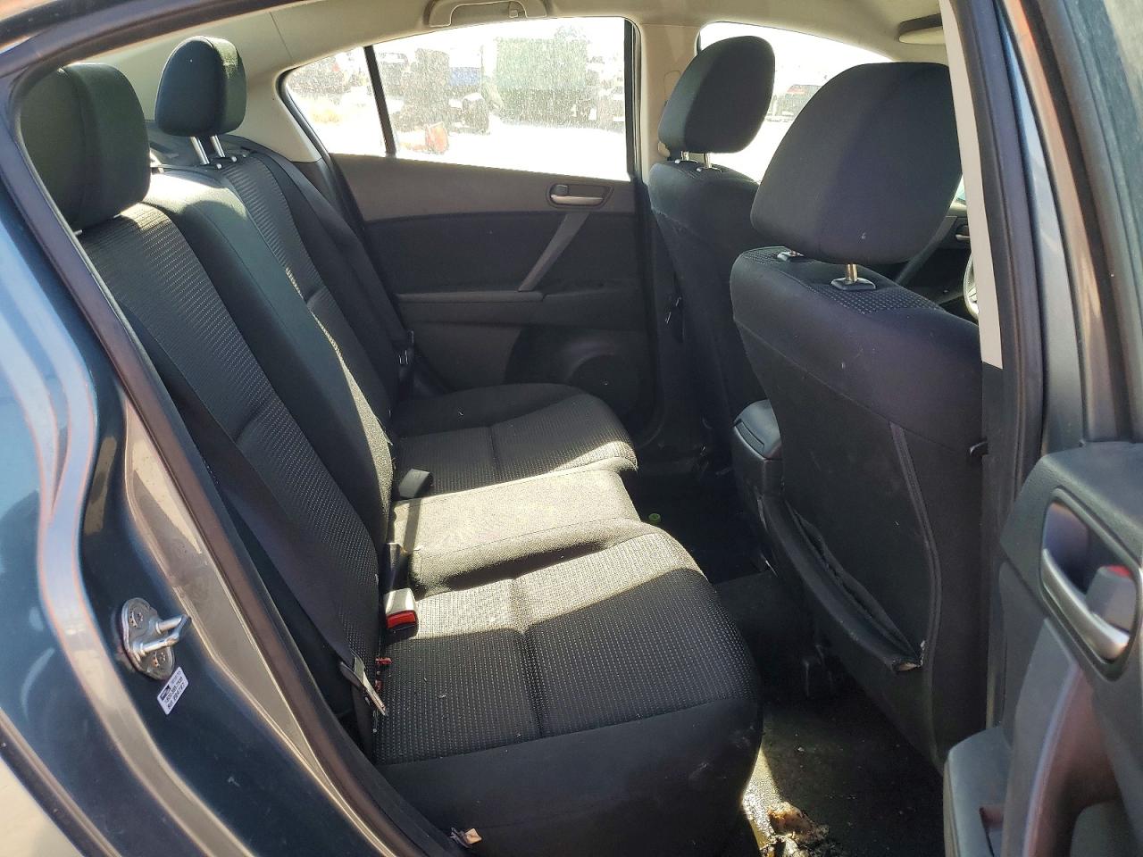 Mazda 3 I