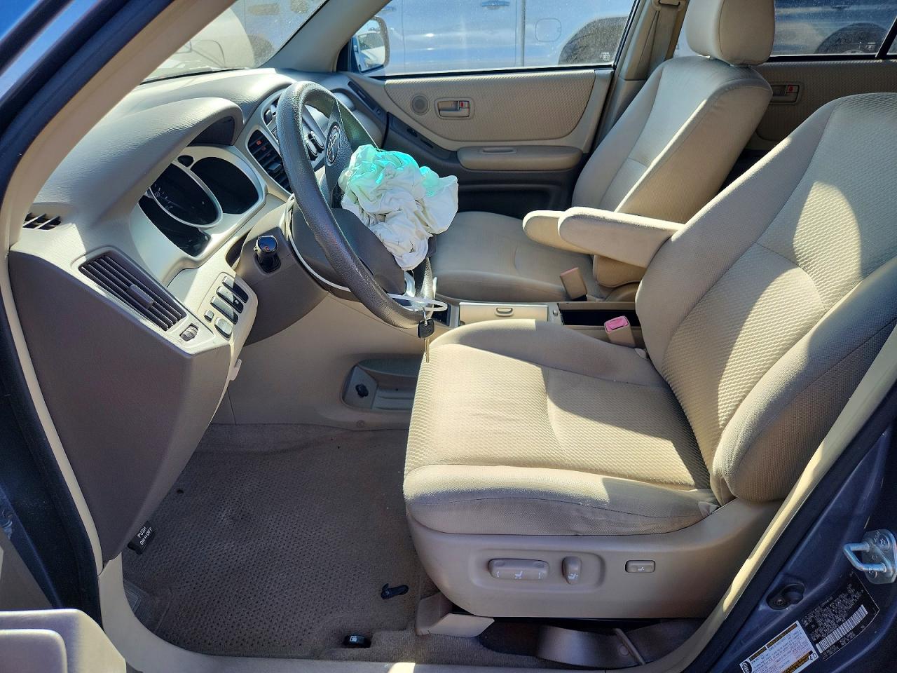 Toyota Highlander Base