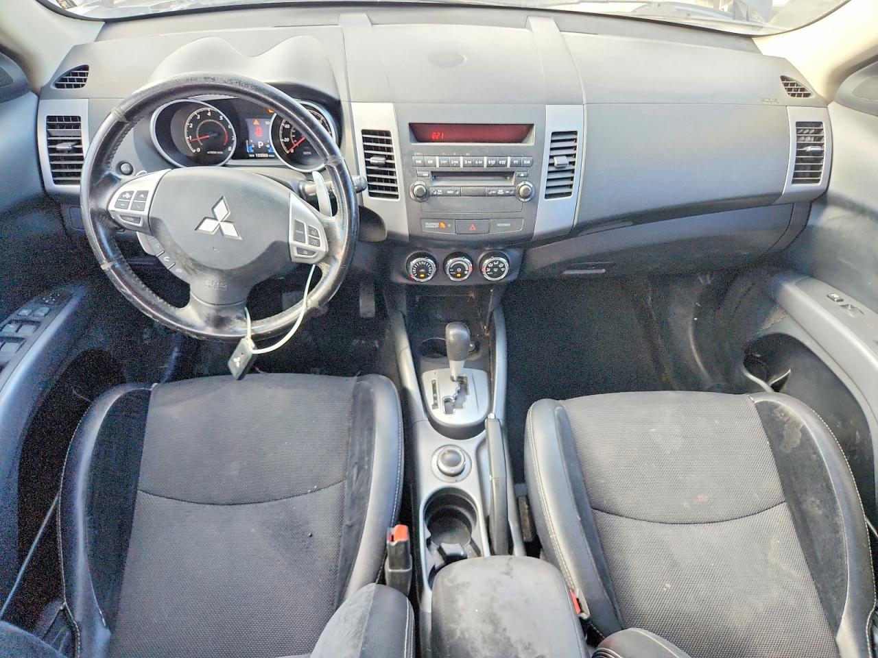 Mitsubishi Outlander Se