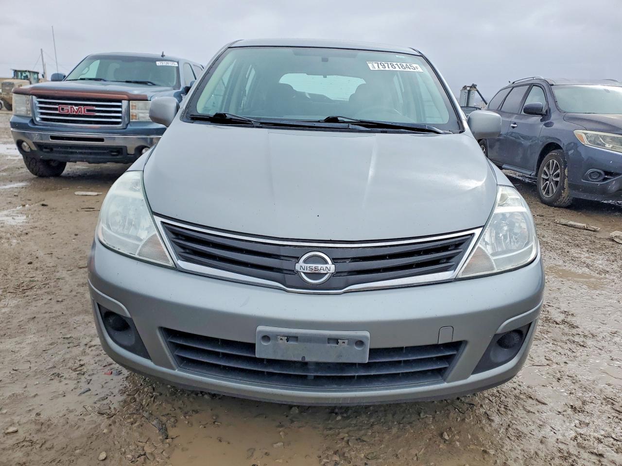 Nissan Versa 1.8 S
