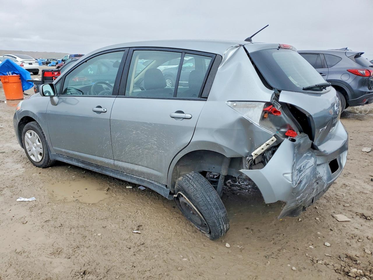 Nissan Versa 1.8 S