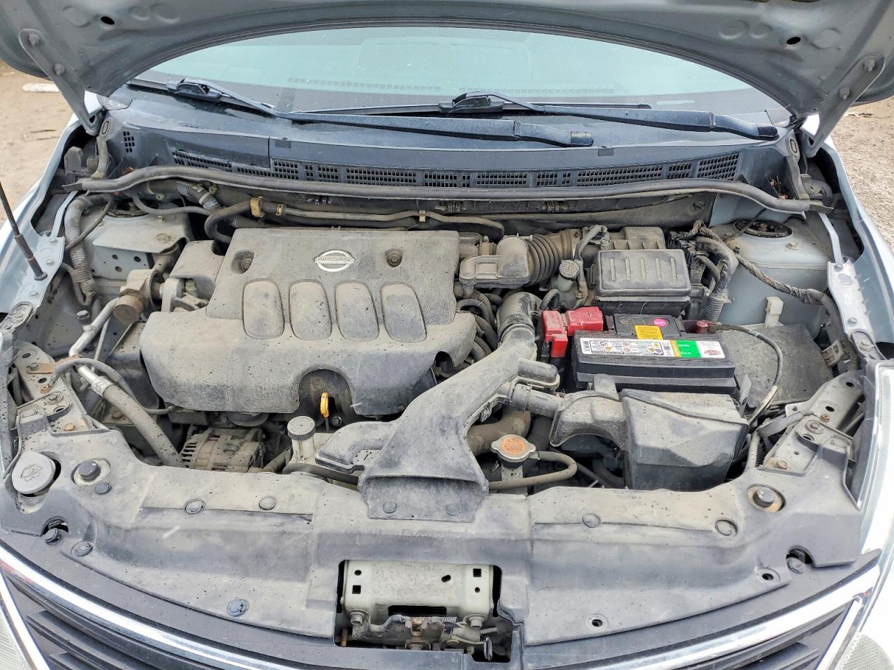 Nissan Versa 1.8 S
