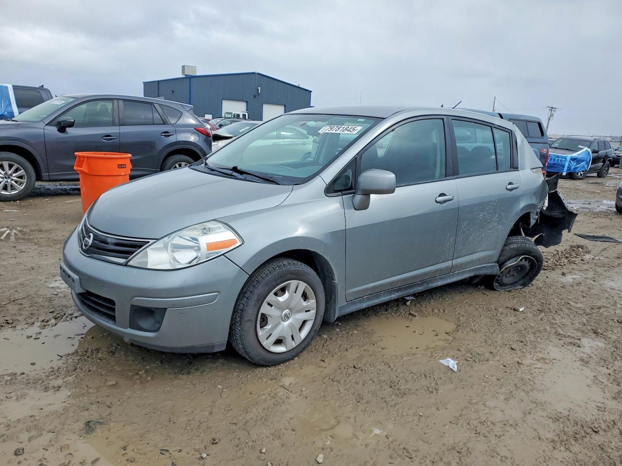Salvage Nissan Versa Image