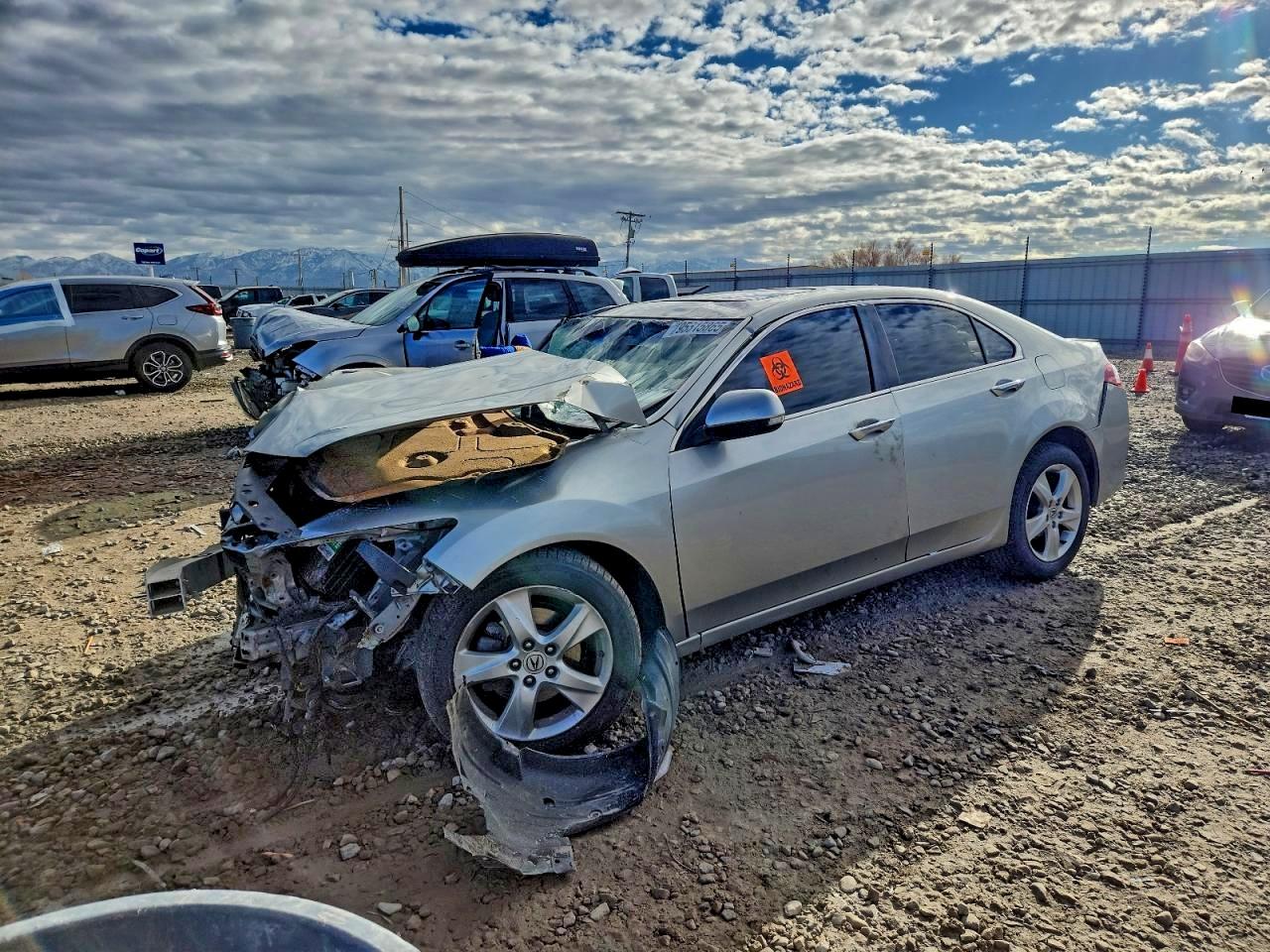 Salvage Acura TSX Image