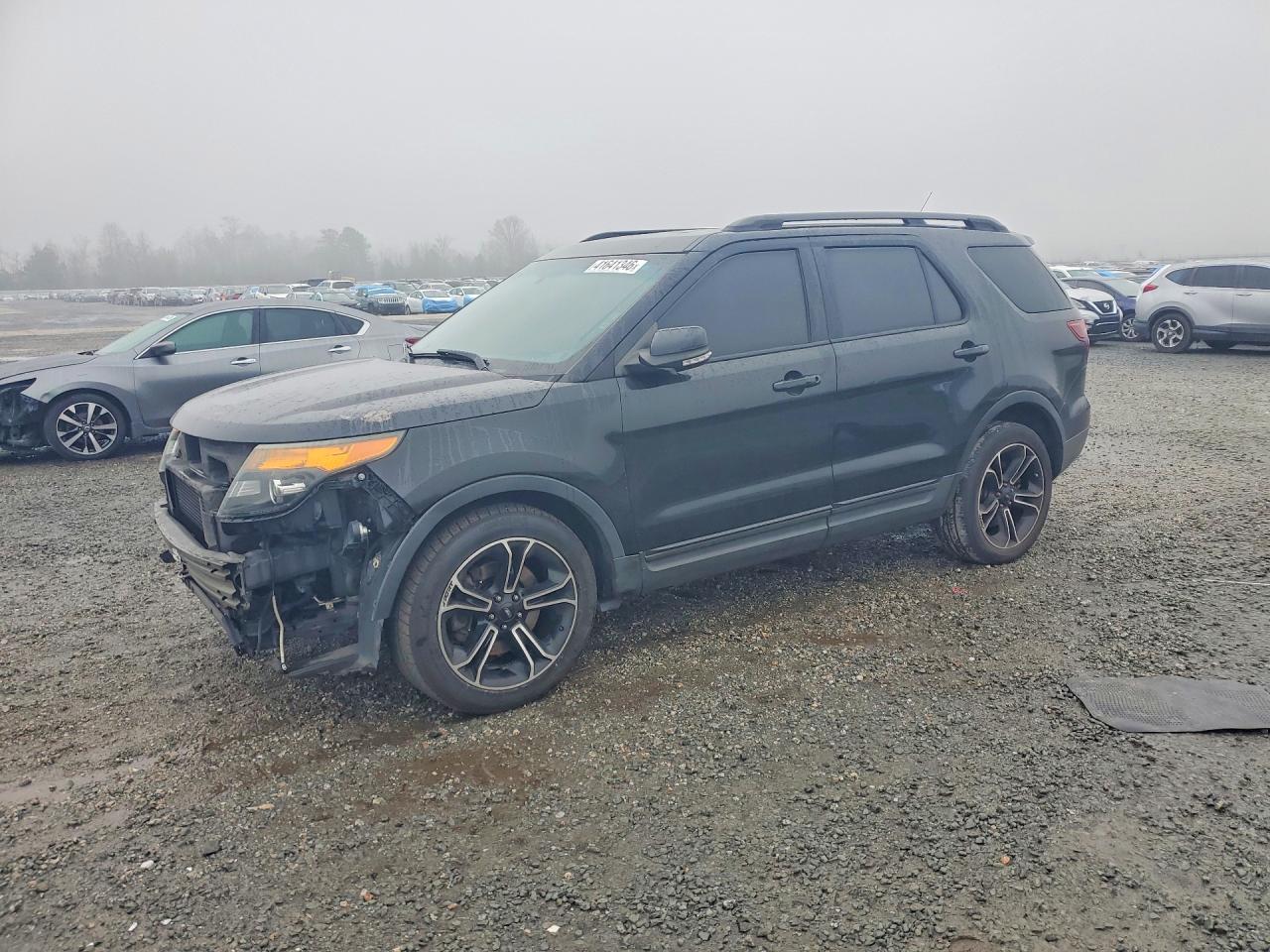 Salvage Ford Explorer Image