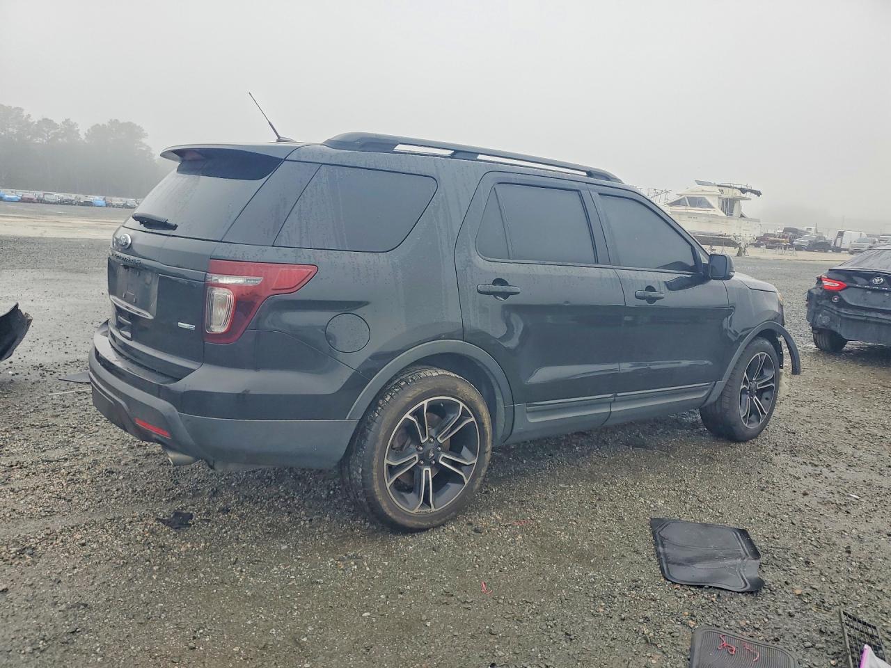 Ford Explorer Sport