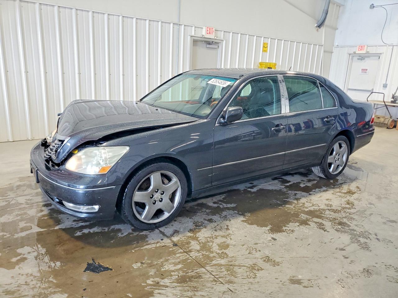 Salvage Lexus LS Image