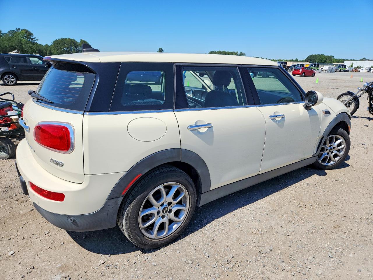 MINI Cooper Clubman