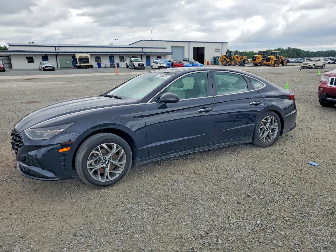 Salvage Hyundai SONATA Image