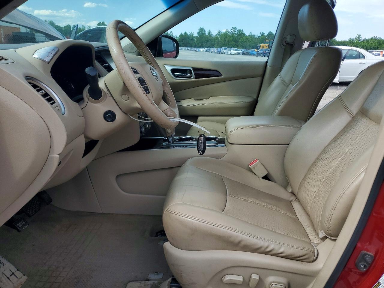 Nissan Pathfinder Platinum