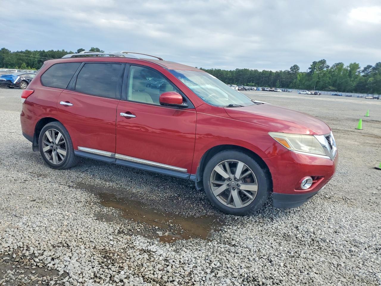 Nissan Pathfinder Platinum