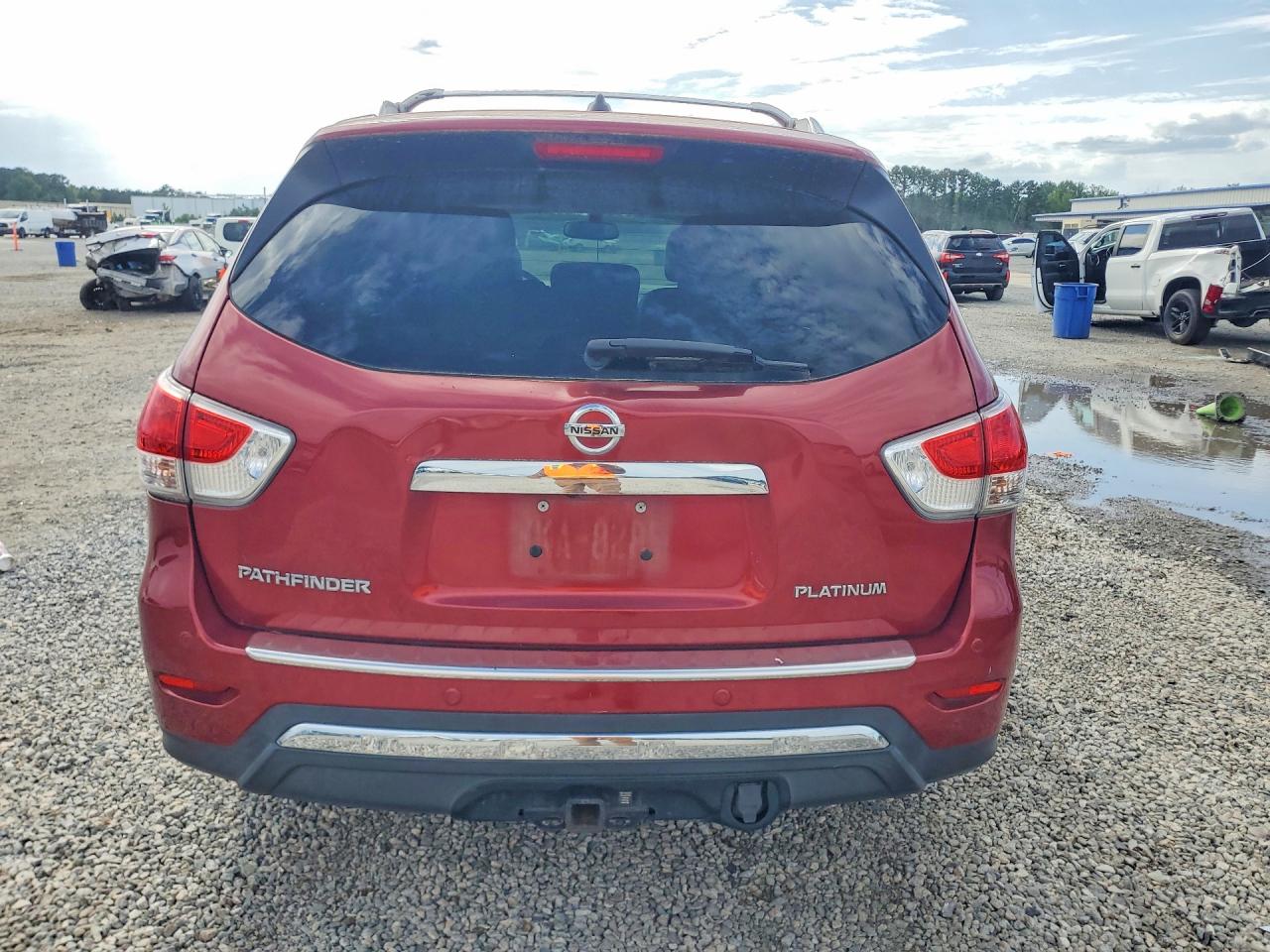 Nissan Pathfinder Platinum