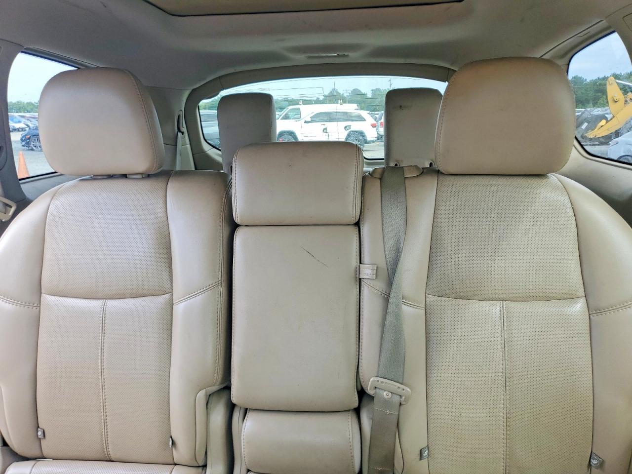 Nissan Pathfinder Platinum