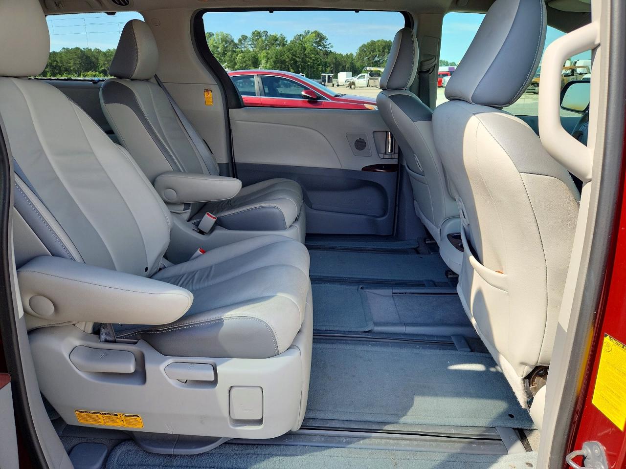 Toyota Sienna Limited 7-passenger