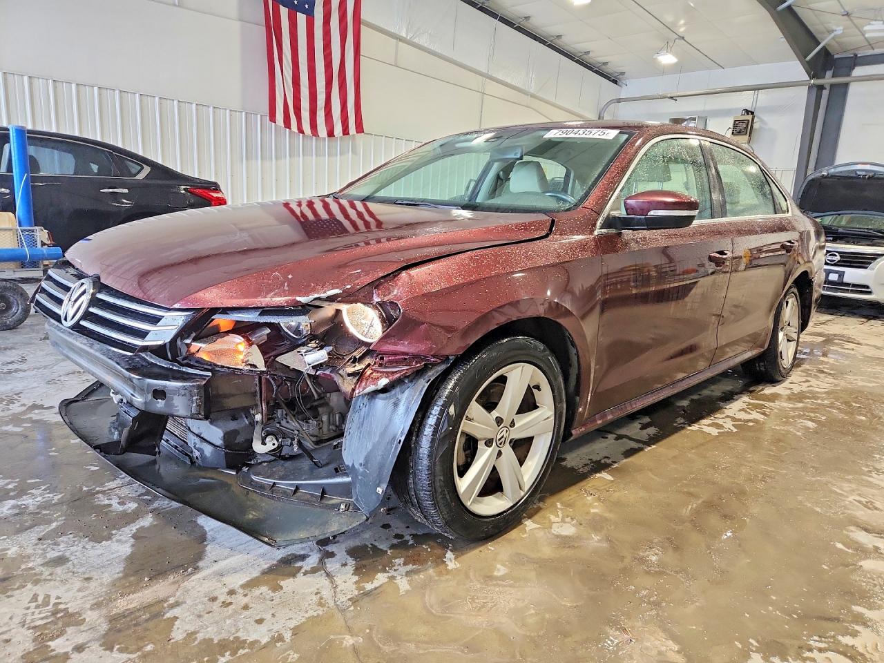 Salvage Volkswagen Passat Image